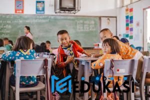 Bagaimana Guru Bisa Menggunakan Why? Sebanyak 5 Kali untuk Menyelami Akar Pemikiran Siswa  untuk Pembelajaran Mendalam