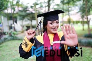 Jebakan Beasiswa Palsu & Cara Temukan yang Asli: Kuliah Impian Aman!