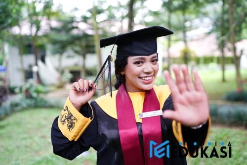 Jebakan Beasiswa Palsu & Cara Temukan yang Asli: Kuliah Impian Aman!