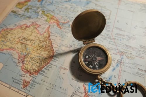 Jejak Sejarah Tersembunyi: Ubah Liburanmu Jadi Petualangan Ilmu!