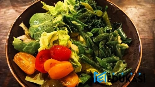 Konsumsi sayur dan buah setiap hari – tips praktis menyiapkannya.