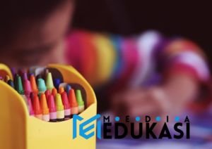 Menerapkan Model Pembelajaran Two Stay Two Stray untuk Diskusi Kelompok Efektif