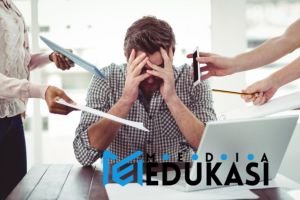 Mengelola Stres dan Tekanan saat Menjalankan Usaha Sambil Sekolah