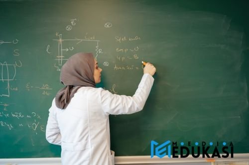 Mengintegrasikan Nilai-Nilai Karakter dalam RPP Modul Ajar untuk Pembelajaran Mendalam