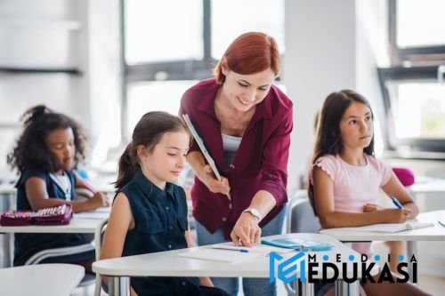 Pembelajaran Mendalam Bagaimana Guru Bisa Menggunakan Exit Ticket untuk Menilai Pemahaman Mendalam