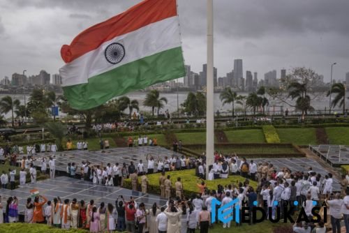 Pendidikan di India: Kontras antara Sekolah Elite dan Pedesaan
