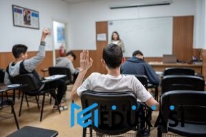 Strategi Mengajar dengan Model Pembelajaran Mind Mapping di Kelas Besar