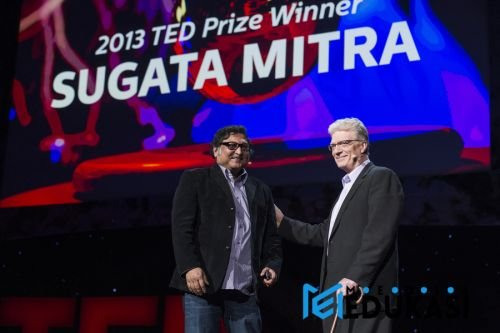 Sugata Mitra: Hole in the Wall – belajar mandiri tanpa guru langsung.